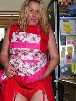 45yo Blonde BBW Beauty Vicky Anne's Hot Kitchen Debut!